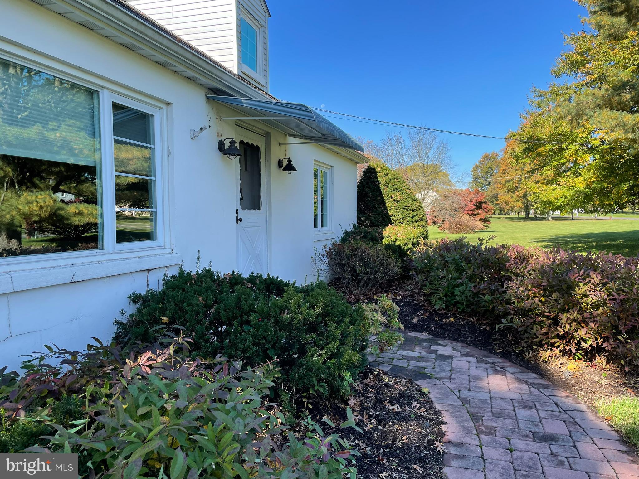 724 Godshall Road Telford, PA 18969 - Photo 5 of 22 Front Walkway