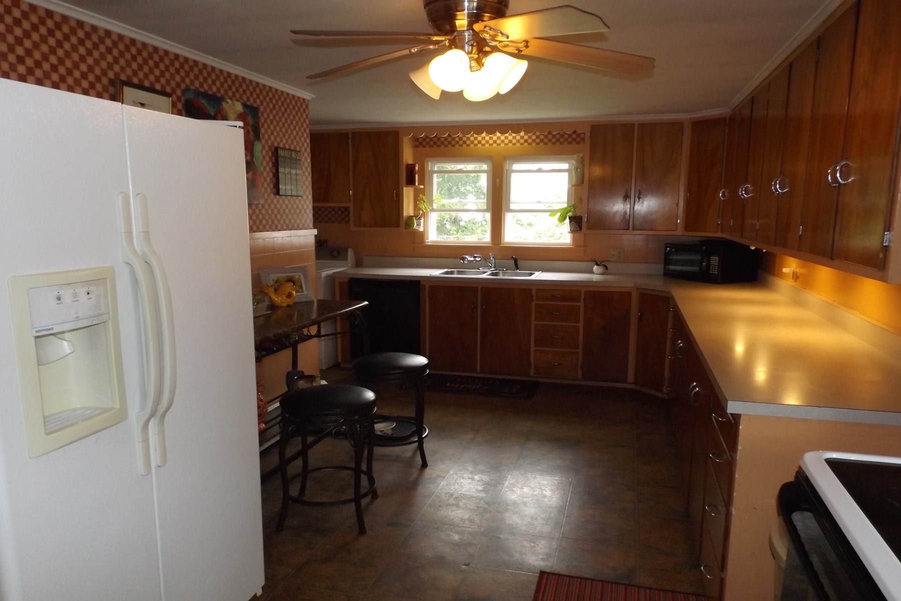93 1st Street Rutland, VT 05701 - Photo 8 of 29
