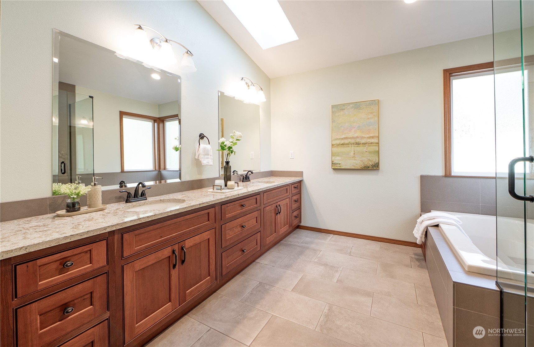 1813 Yew Street Road Bellingham, WA 98229 - Photo 15 of 32 Gallery Image 15