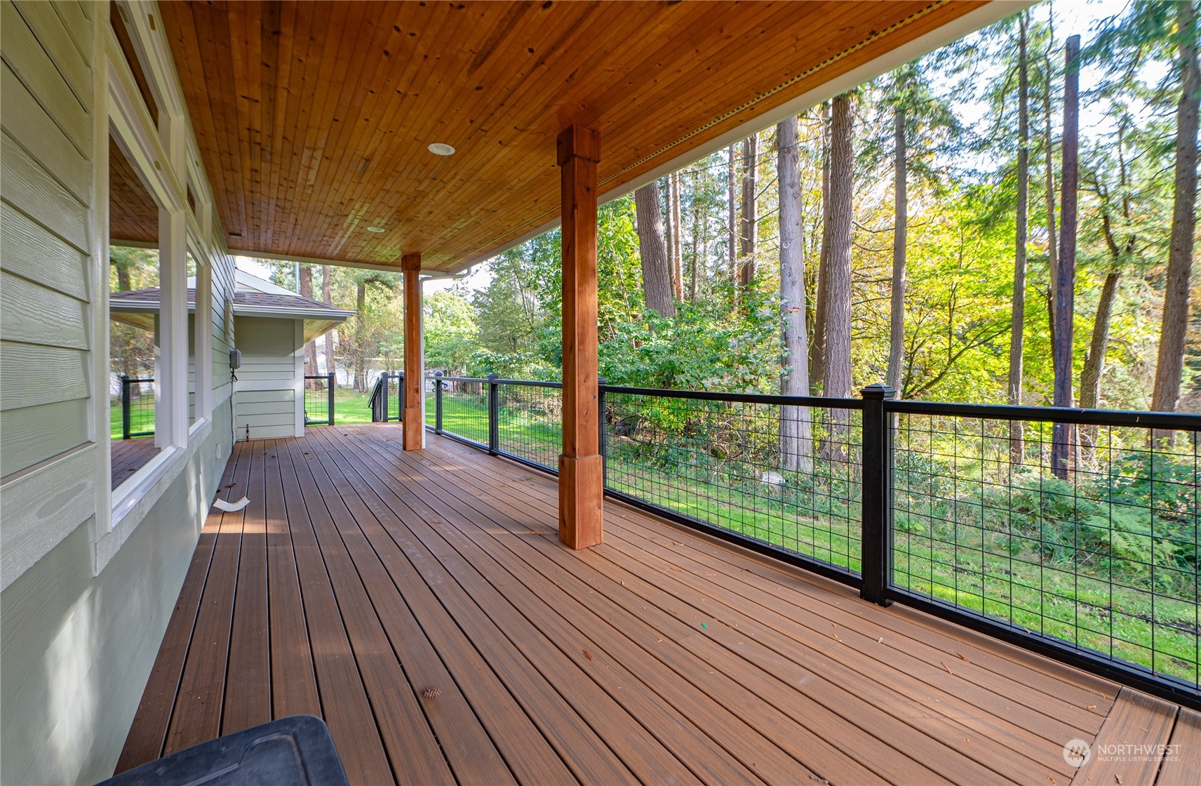 1813 Yew Street Road Bellingham, WA 98229 - Photo 25 of 32 Gallery Image 25