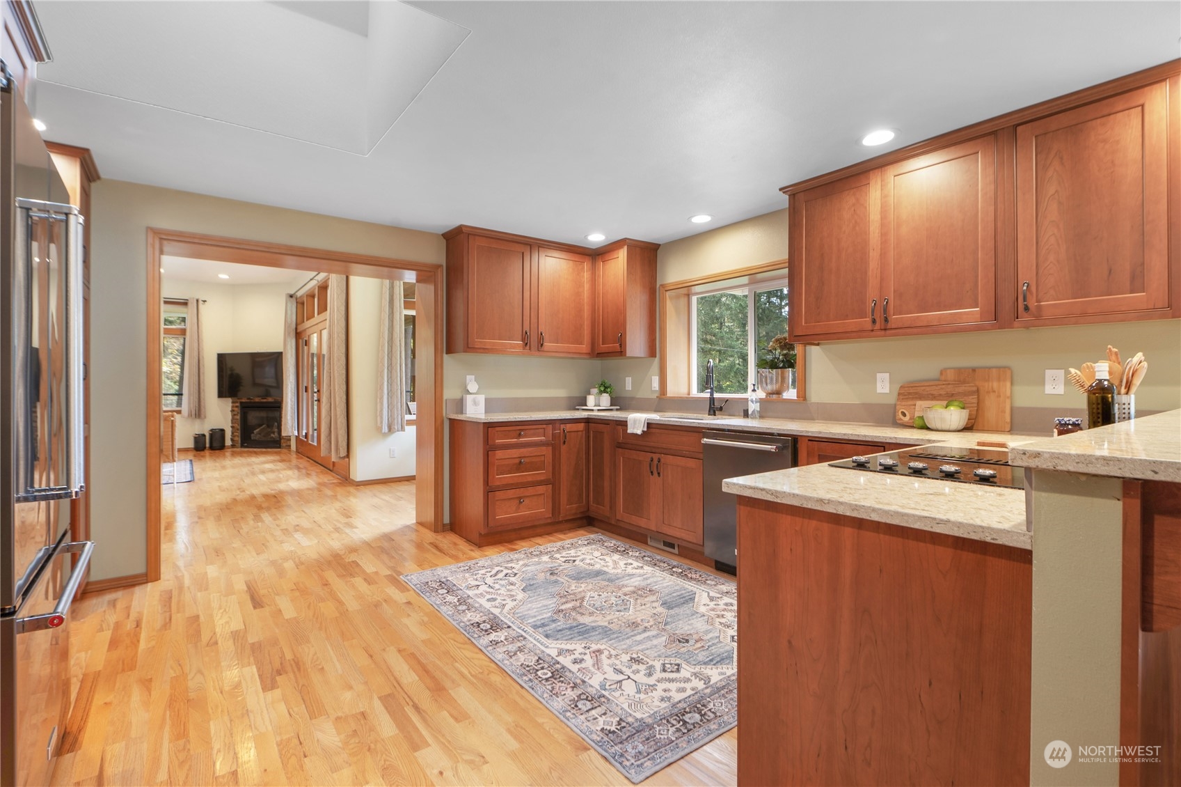 1813 Yew Street Road Bellingham, WA 98229 - Photo 6 of 32 Gallery Image 6