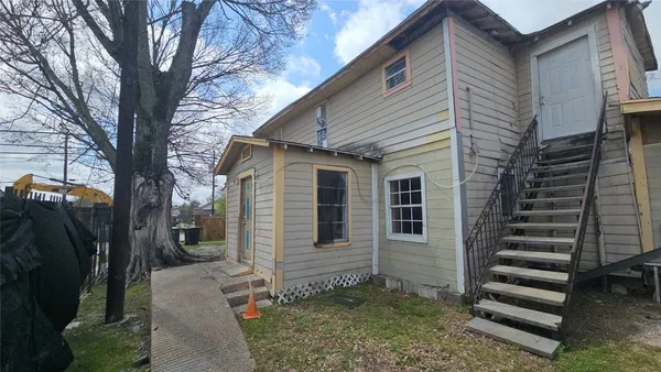 $1,699 | 6502 West Montgomery Road, Houston, TX 77091