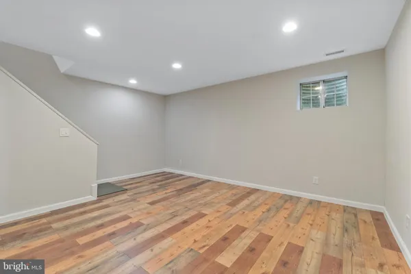 $2,300 | 1004 Dartmouth Glen Way, Baltimore, MD 21212