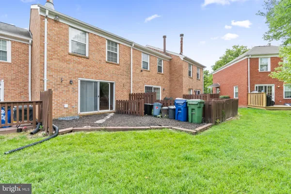 $2,300 | 1004 Dartmouth Glen Way, Baltimore, MD 21212