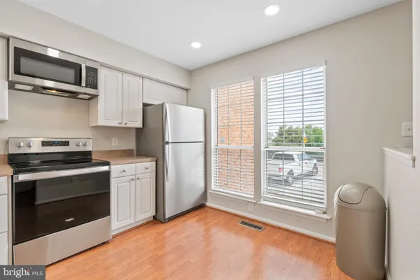 $2,300 | 1004 Dartmouth Glen Way, Baltimore, MD 21212