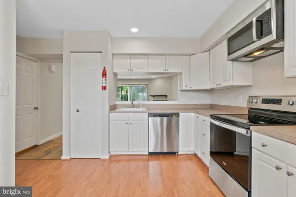 $2,300 | 1004 Dartmouth Glen Way, Baltimore, MD 21212