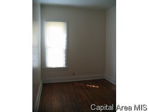 909 Henrietta Street Springfield, IL 62704 - Photo 9 of 12 Gallery Image 9