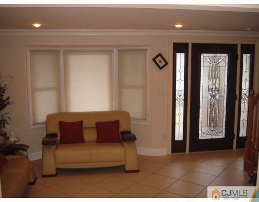 48 West Hill Road Colonia, NJ 07067 - Photo 3 of 10 Gallery Image 3