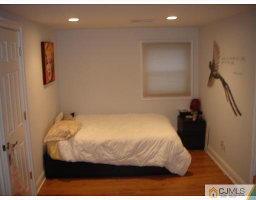 48 West Hill Road Colonia, NJ 07067 - Photo 8 of 10 Gallery Image 8
