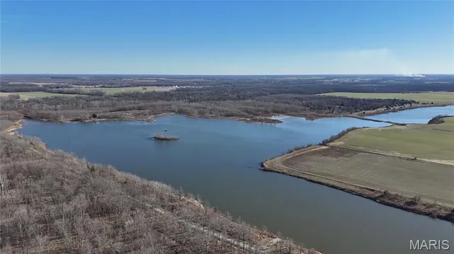 $297,500 | 0 Deer Run Road, Pinckneyville, IL 62274