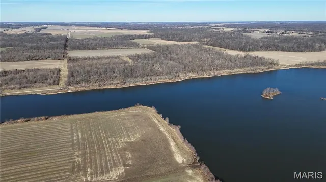 $297,500 | 0 Deer Run Road, Pinckneyville, IL 62274