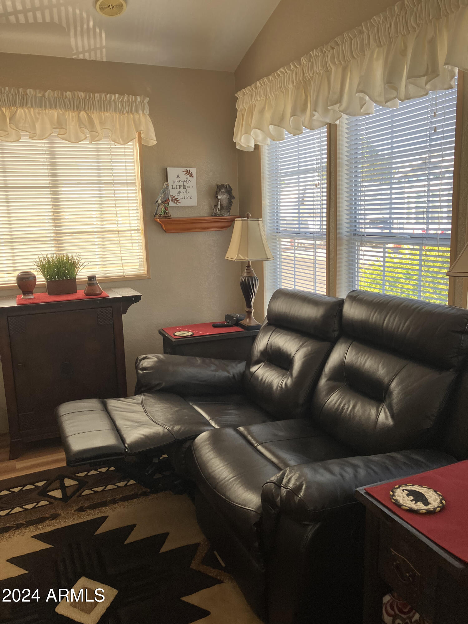 8223 Bogie Loop, Unit 233 Show Low, AZ 85901 - Photo 5 of 16 IMG_6335