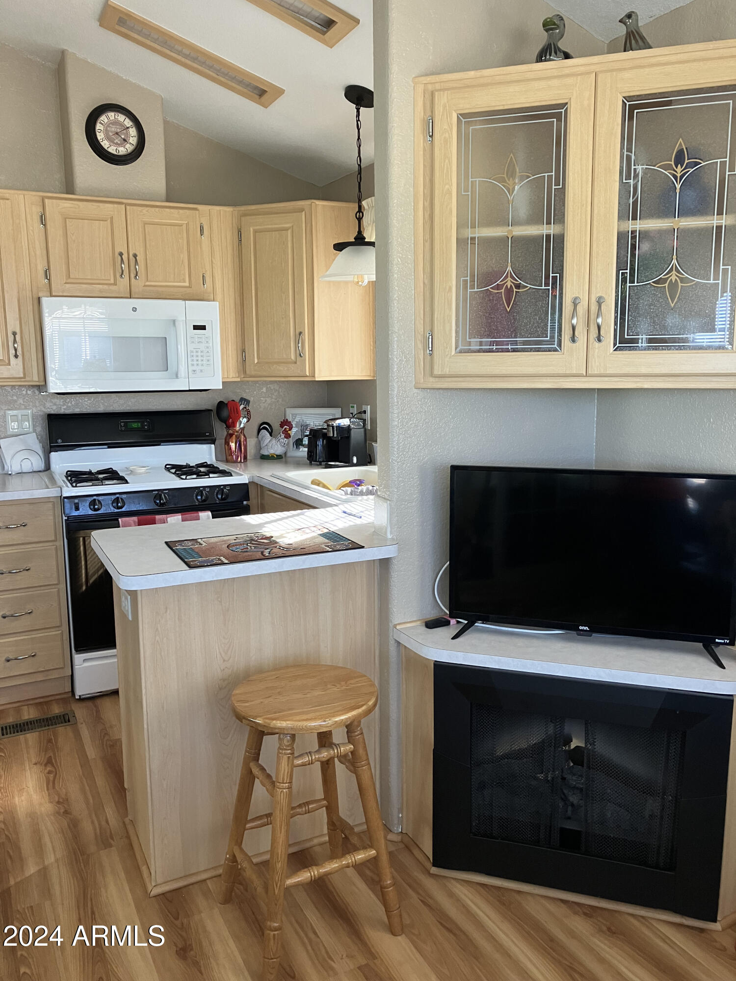 8223 Bogie Loop, Unit 233 Show Low, AZ 85901 - Photo 8 of 16 IMG_6322