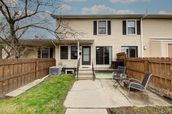 $174,500 | 2824 Roundtree Boulevard, Ypsilanti, MI 48197