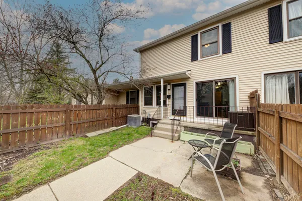 $174,500 | 2824 Roundtree Boulevard, Ypsilanti, MI 48197