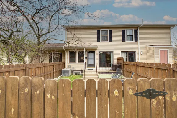 $174,500 | 2824 Roundtree Boulevard, Ypsilanti, MI 48197