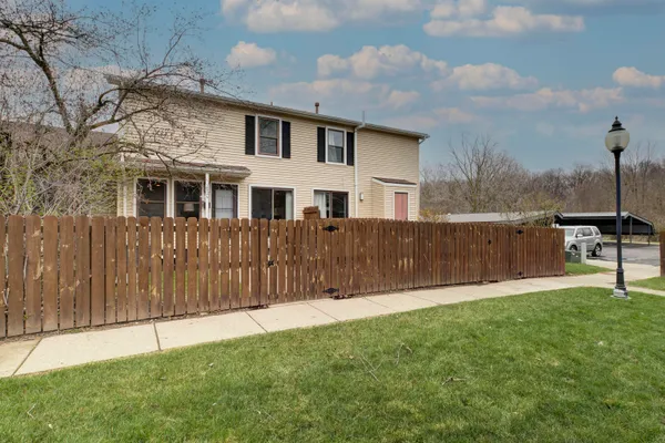 $174,500 | 2824 Roundtree Boulevard, Ypsilanti, MI 48197