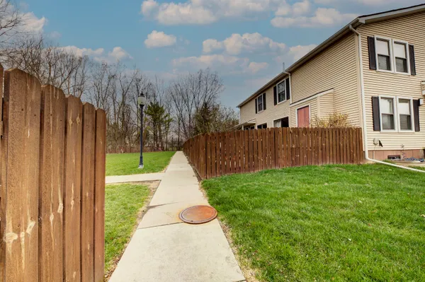 $174,500 | 2824 Roundtree Boulevard, Ypsilanti, MI 48197