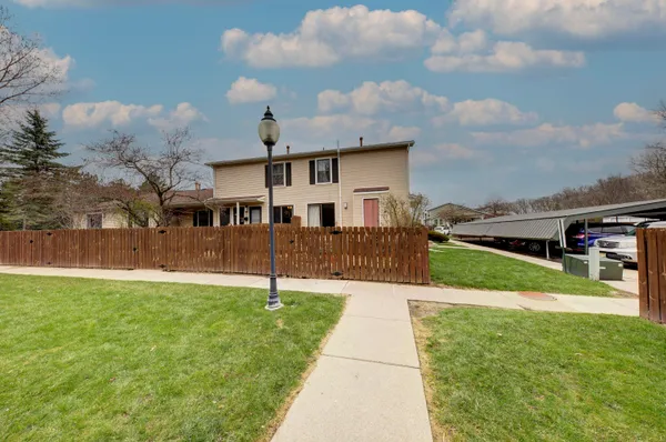 $174,500 | 2824 Roundtree Boulevard, Ypsilanti, MI 48197