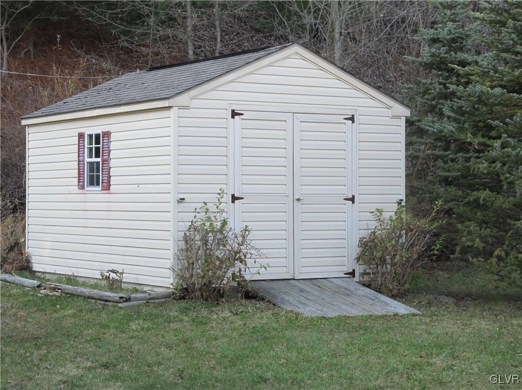 647 Friendship Road Lehighton, PA 18235 - Photo 13 of 15 Gallery Image 13