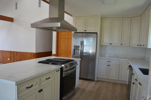 $490,000 | 145 Elm Lane, Grand Isle, LA 70358