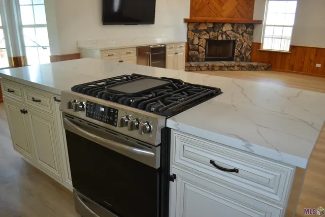 $490,000 | 145 Elm Lane, Grand Isle, LA 70358