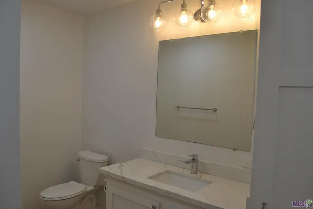 $490,000 | 145 Elm Lane, Grand Isle, LA 70358