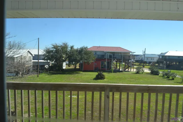 $490,000 | 145 Elm Lane, Grand Isle, LA 70358