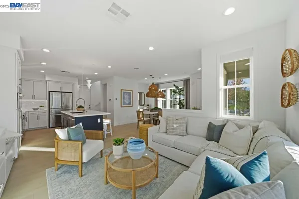 $1,006,785 | 4844 Las Positas Road, Unit 120, Livermore, CA 94551