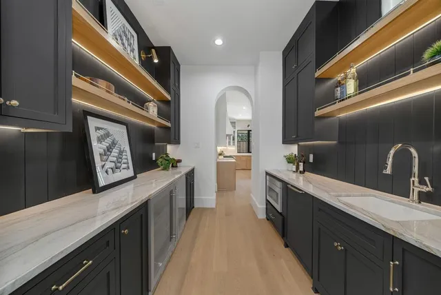 $3,000,000 | 7004 Irongate Lane, Dallas, TX 75214