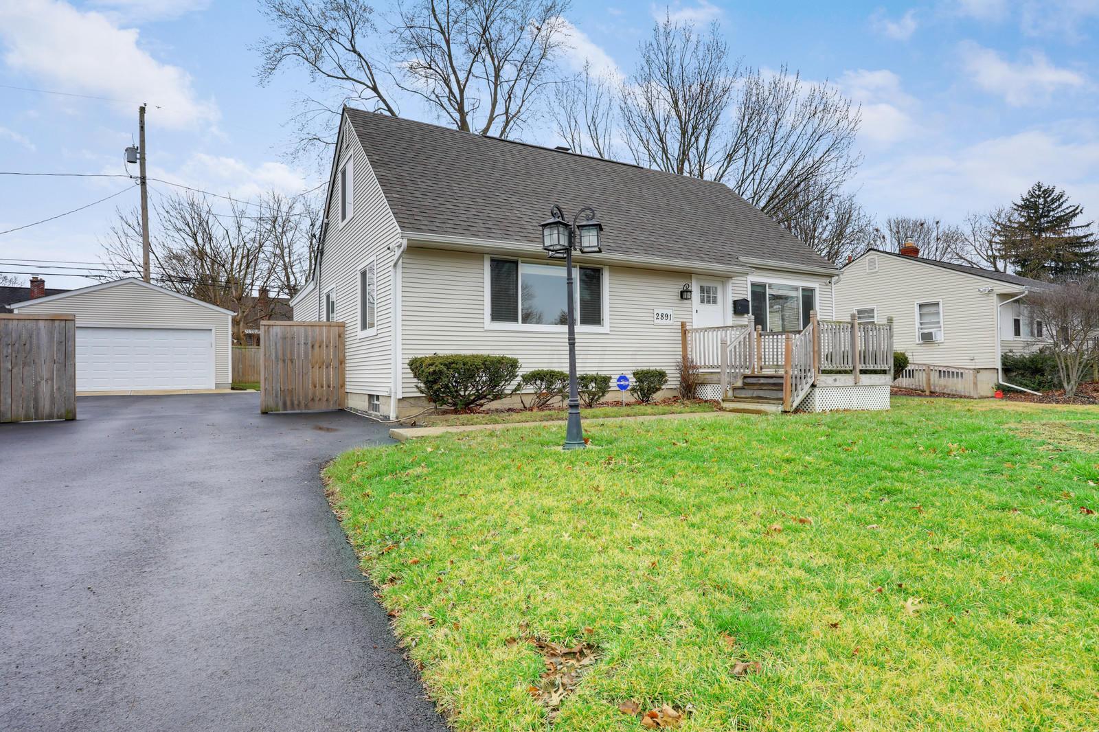 2891 Ashby Road Columbus, OH 43209 - Photo 2 of 38
