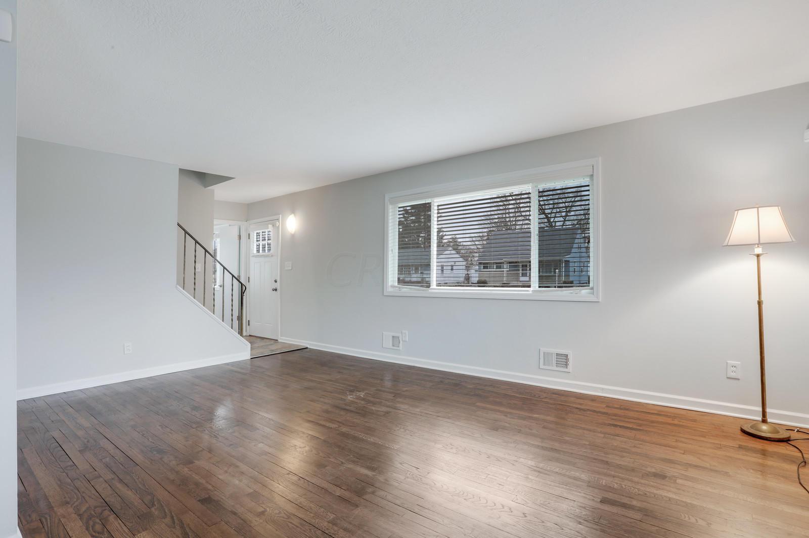 2891 Ashby Road Columbus, OH 43209 - Photo 7 of 38