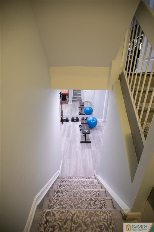 4308 Hana Road Edison, NJ 08817 - Photo 15 of 32 a bath room with a rug