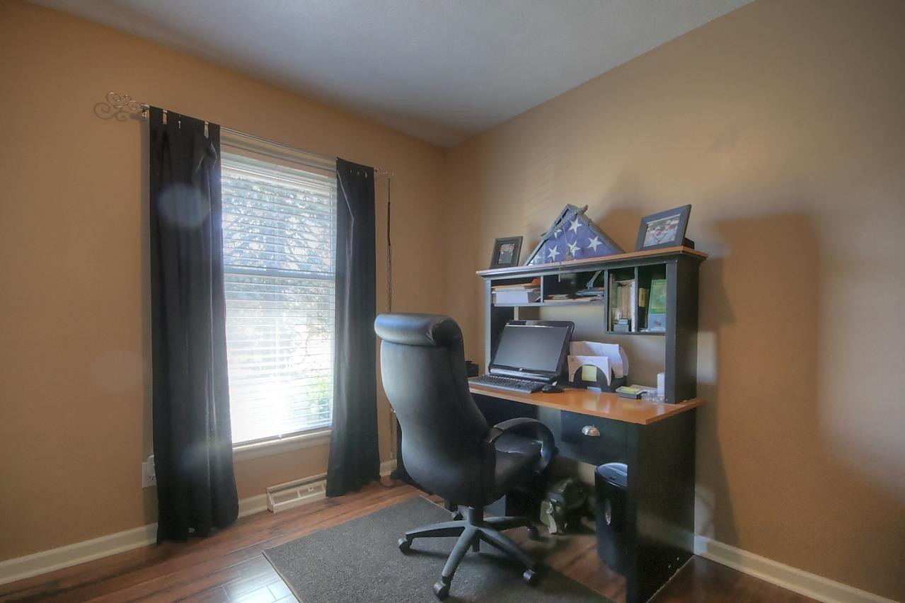 3503 Boston Road Lexington, KY 40503 - Photo 16 of 22 3rd bedroom currently being used as an o