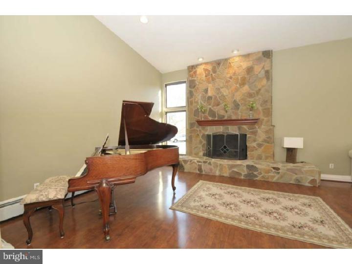 418 Hidden River Road Penn Valley, PA 19072 - Photo 6 of 10 Gallery Image 6