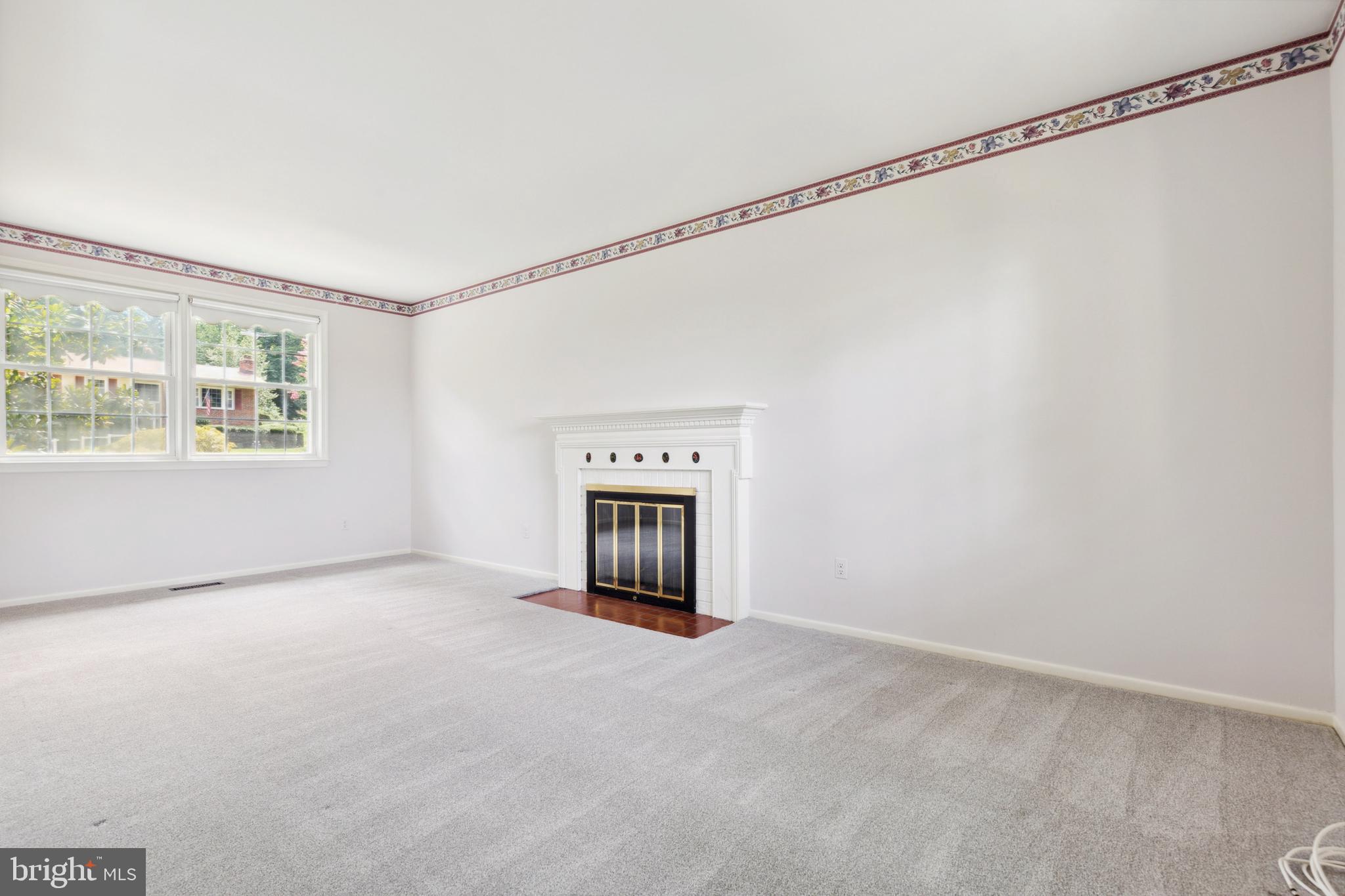 6715 Bellamy Avenue Springfield, VA 22152 - Photo 20 of 52 Formal Living Room