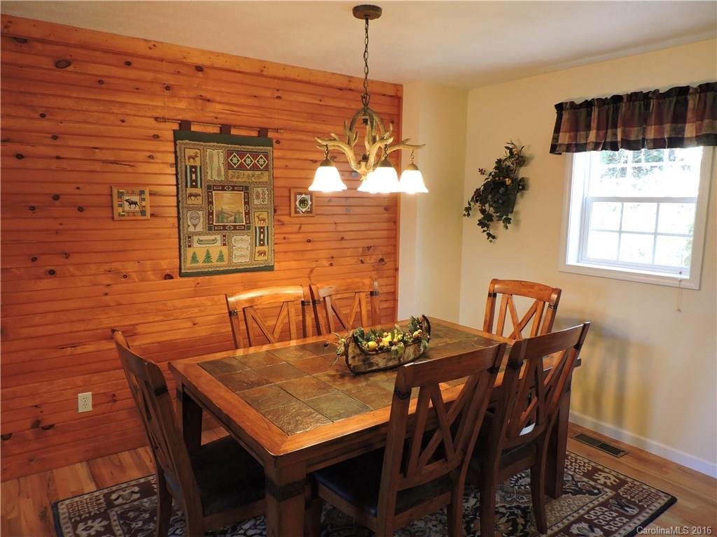 24 Pinnacle Road Burnsville, NC 28714 - Photo 11 of 24 Gallery Image 11