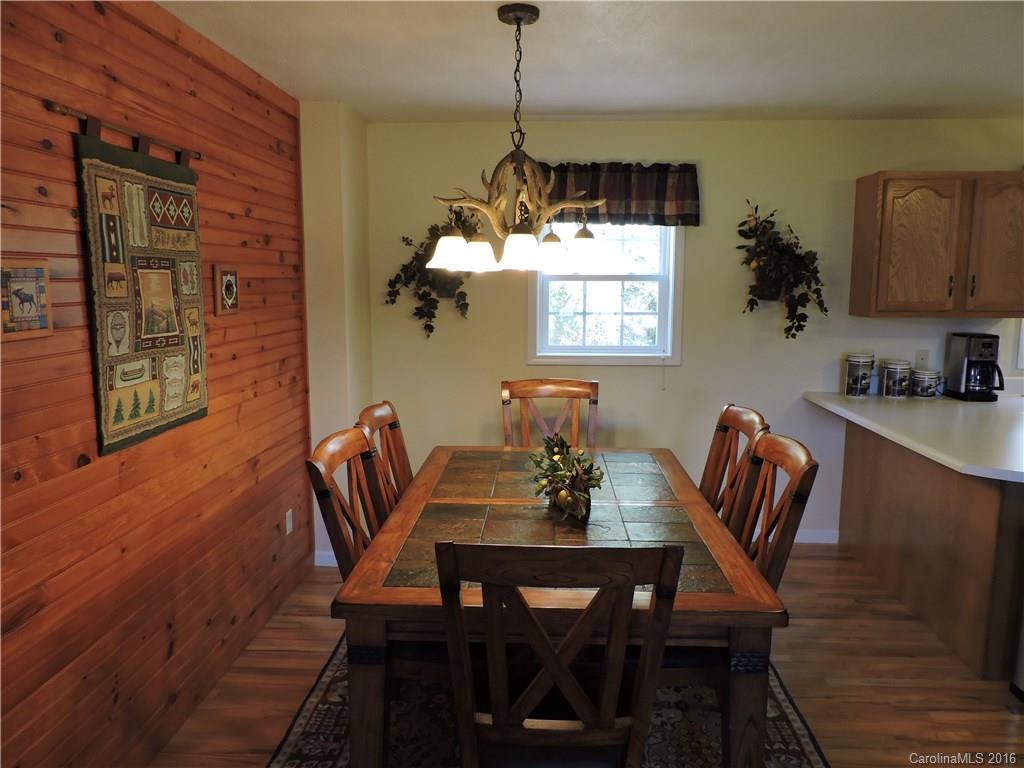 24 Pinnacle Road Burnsville, NC 28714 - Photo 12 of 24 Gallery Image 12