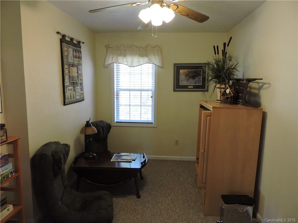 24 Pinnacle Road Burnsville, NC 28714 - Photo 17 of 24 Gallery Image 17