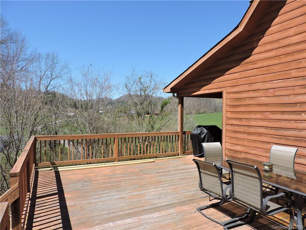 24 Pinnacle Road Burnsville, NC 28714 - Photo 6 of 24 Gallery Image 6