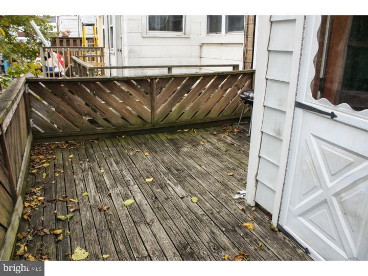 283 Sheffield Road Lansdowne, PA 19050 - Photo 8 of 17 Deck