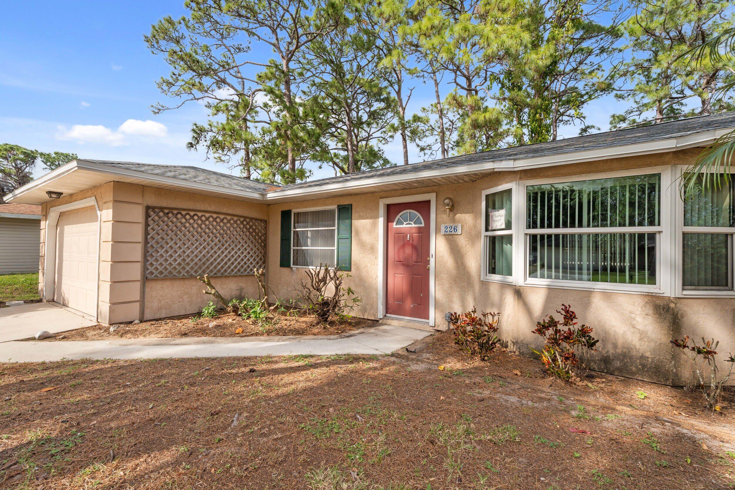 226 Del Monte Road Sebastian, FL 32958 - Photo 8 of 34 Front of house