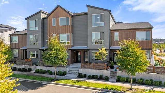 $575,000 | 32730 Hemlock Avenue Southeast, Black Diamond, WA 98010