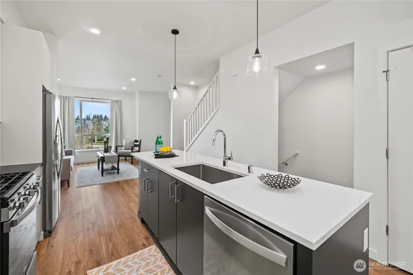 $550,000 | 32730 Hemlock Avenue Southeast, Black Diamond, WA 98010