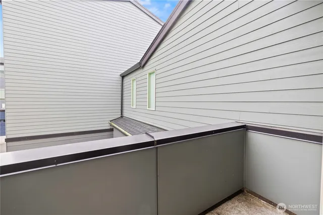 $575,000 | 32730 Hemlock Avenue Southeast, Black Diamond, WA 98010