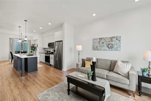 $550,000 | 32730 Hemlock Avenue Southeast, Black Diamond, WA 98010