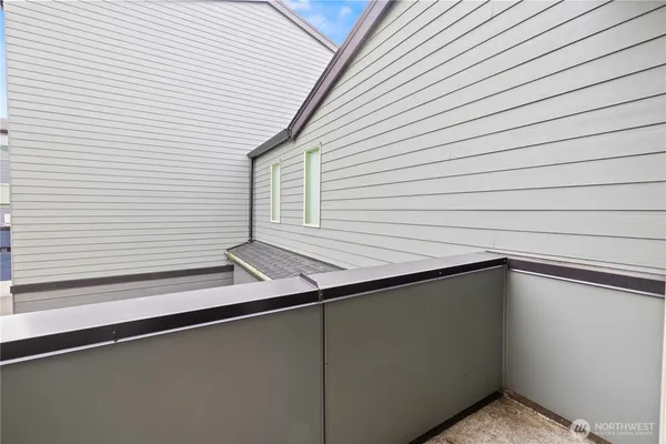 $550,000 | 32730 Hemlock Avenue Southeast, Black Diamond, WA 98010