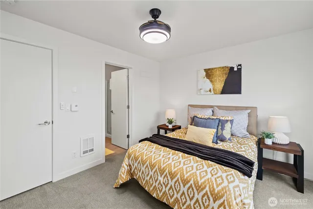 $575,000 | 32730 Hemlock Avenue Southeast, Black Diamond, WA 98010