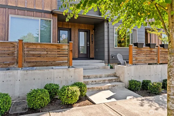 $550,000 | 32730 Hemlock Avenue Southeast, Black Diamond, WA 98010