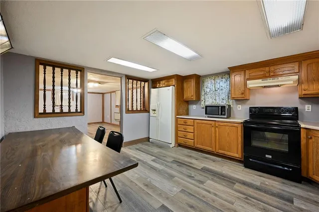 $450,000 | 8009 Missouri YY, Peculiar, MO 64078